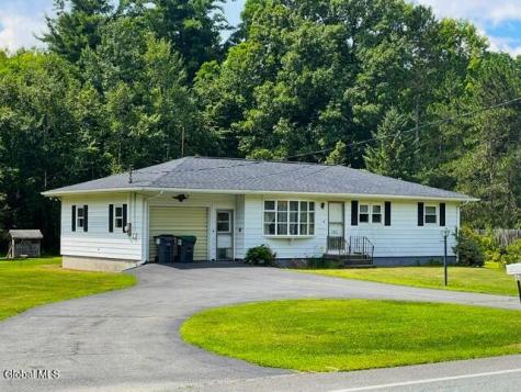 167 Stillwater Bridge Road Schaghticoke NY 12154