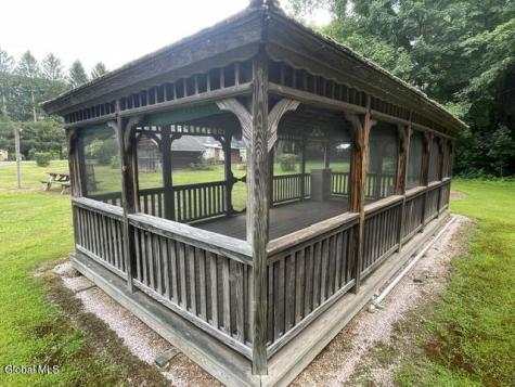 167 Stillwater Bridge Road Schaghticoke NY 12154