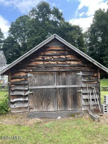 167 Stillwater Bridge Road Schaghticoke NY 12154