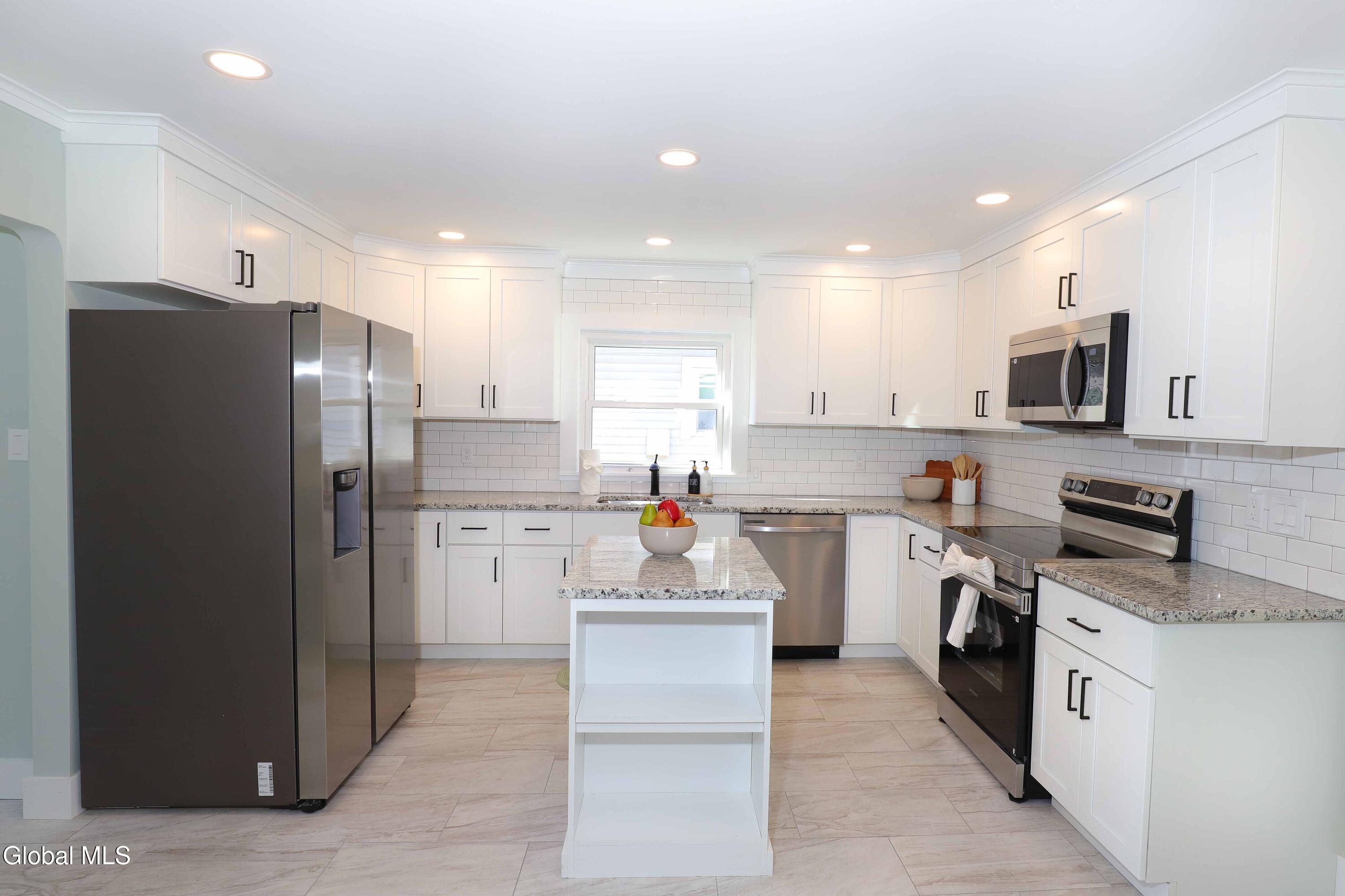 44 Swartson Court Albany NY 12209