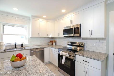 44 Swartson Court Albany NY 12209