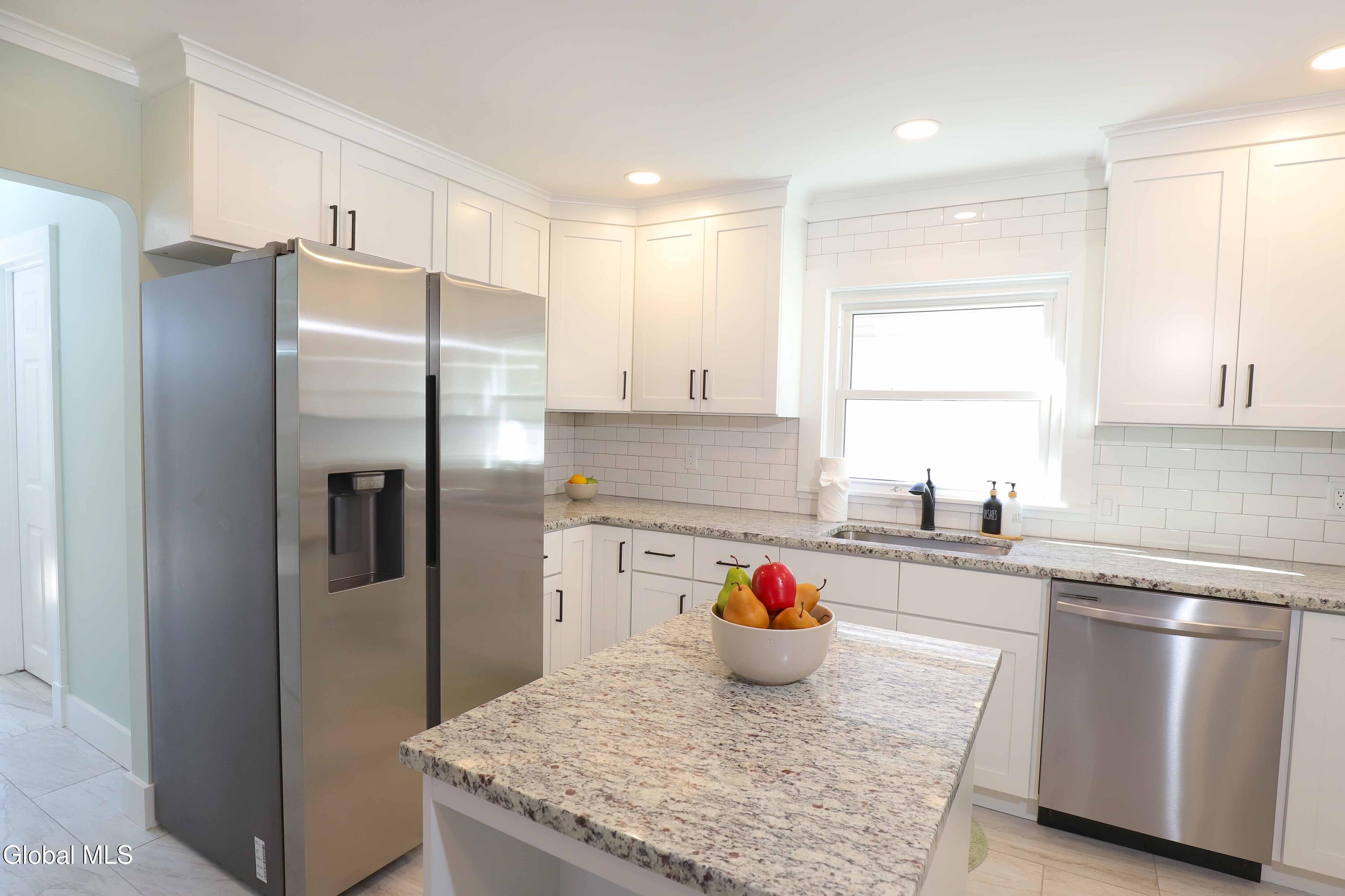 44 Swartson Court Albany NY 12209