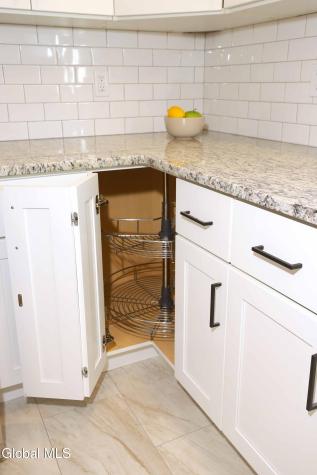 44 Swartson Court Albany NY 12209