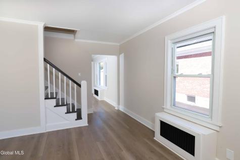 44 Swartson Court Albany NY 12209