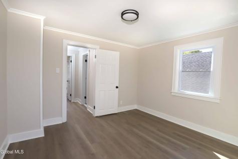44 Swartson Court Albany NY 12209
