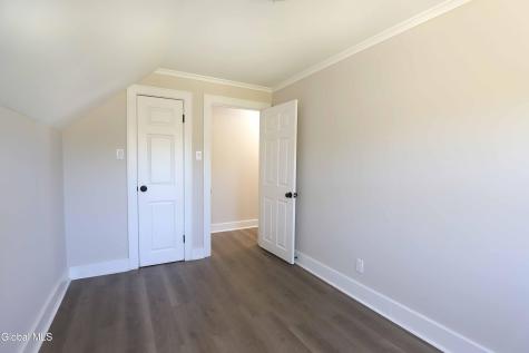 44 Swartson Court Albany NY 12209