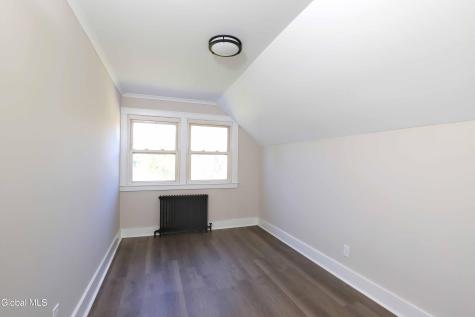 44 Swartson Court Albany NY 12209
