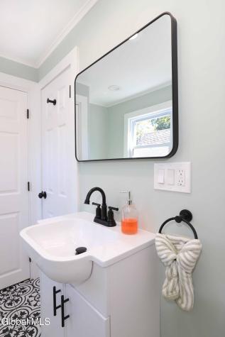 44 Swartson Court Albany NY 12209