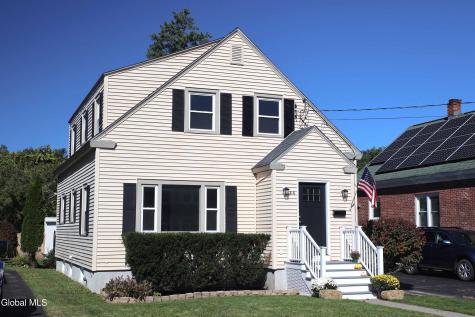 44 Swartson Court Albany NY 12209