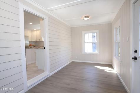 44 Swartson Court Albany NY 12209