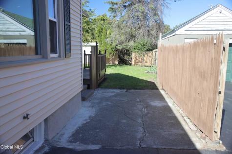 44 Swartson Court Albany NY 12209