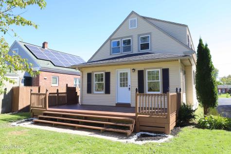 44 Swartson Court Albany NY 12209