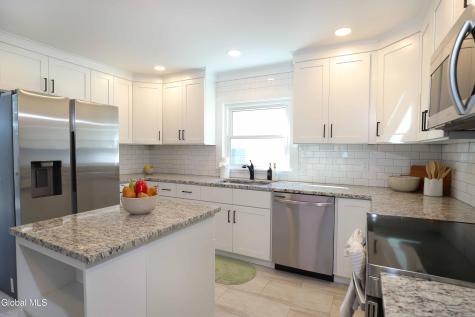 44 Swartson Court Albany NY 12209