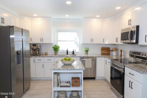 44 Swartson Court Albany NY 12209