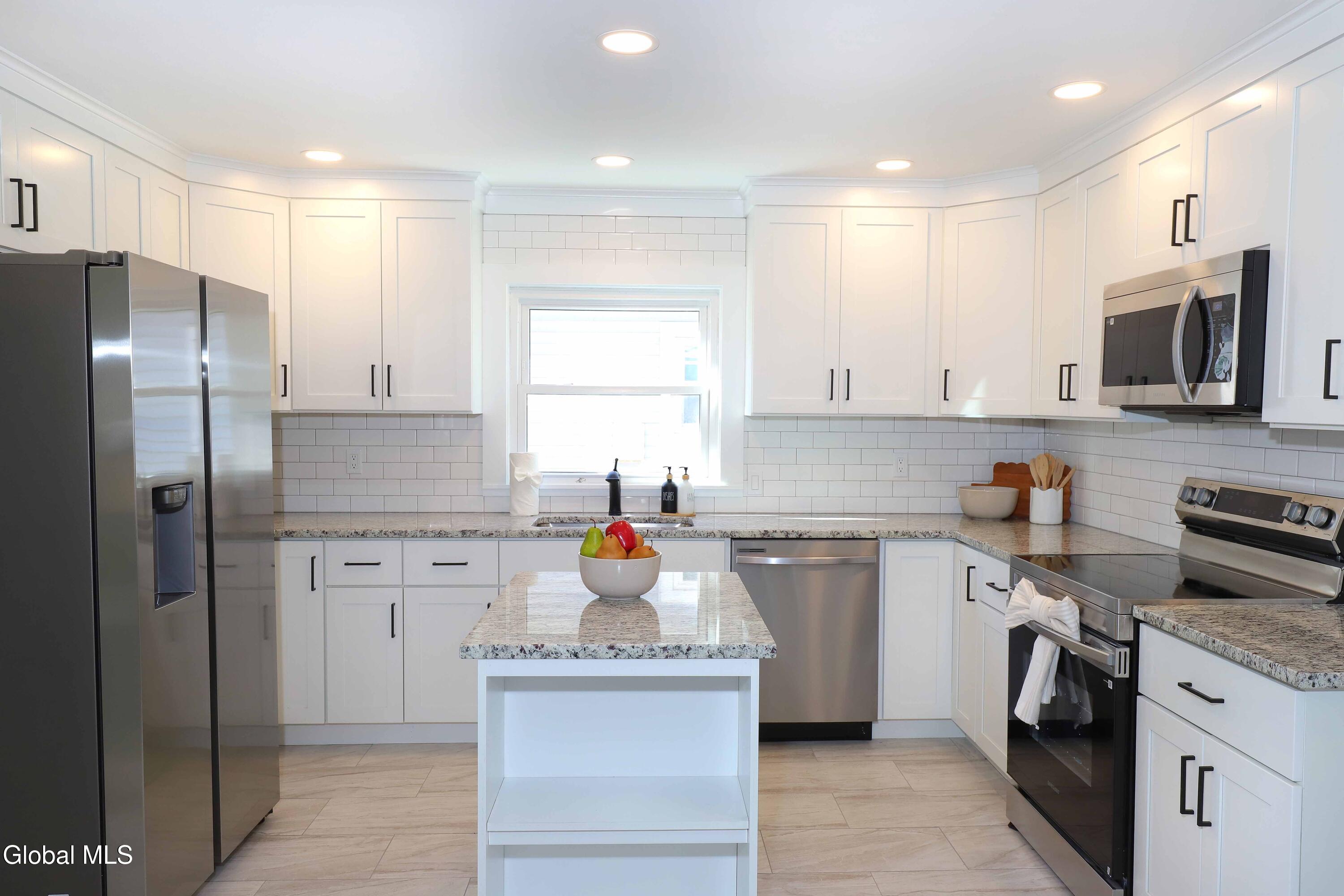 44 Swartson Court Albany NY 12209