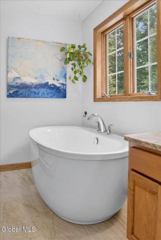 88 Adams Road Saratoga Springs NY 12866