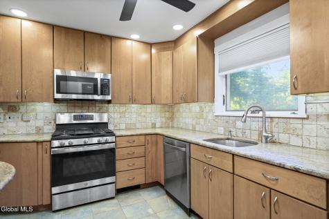 3 Linda Lane Niskayuna NY 12309