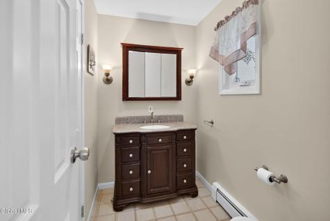 40 Sunset Boulevard Colonie NY 12205