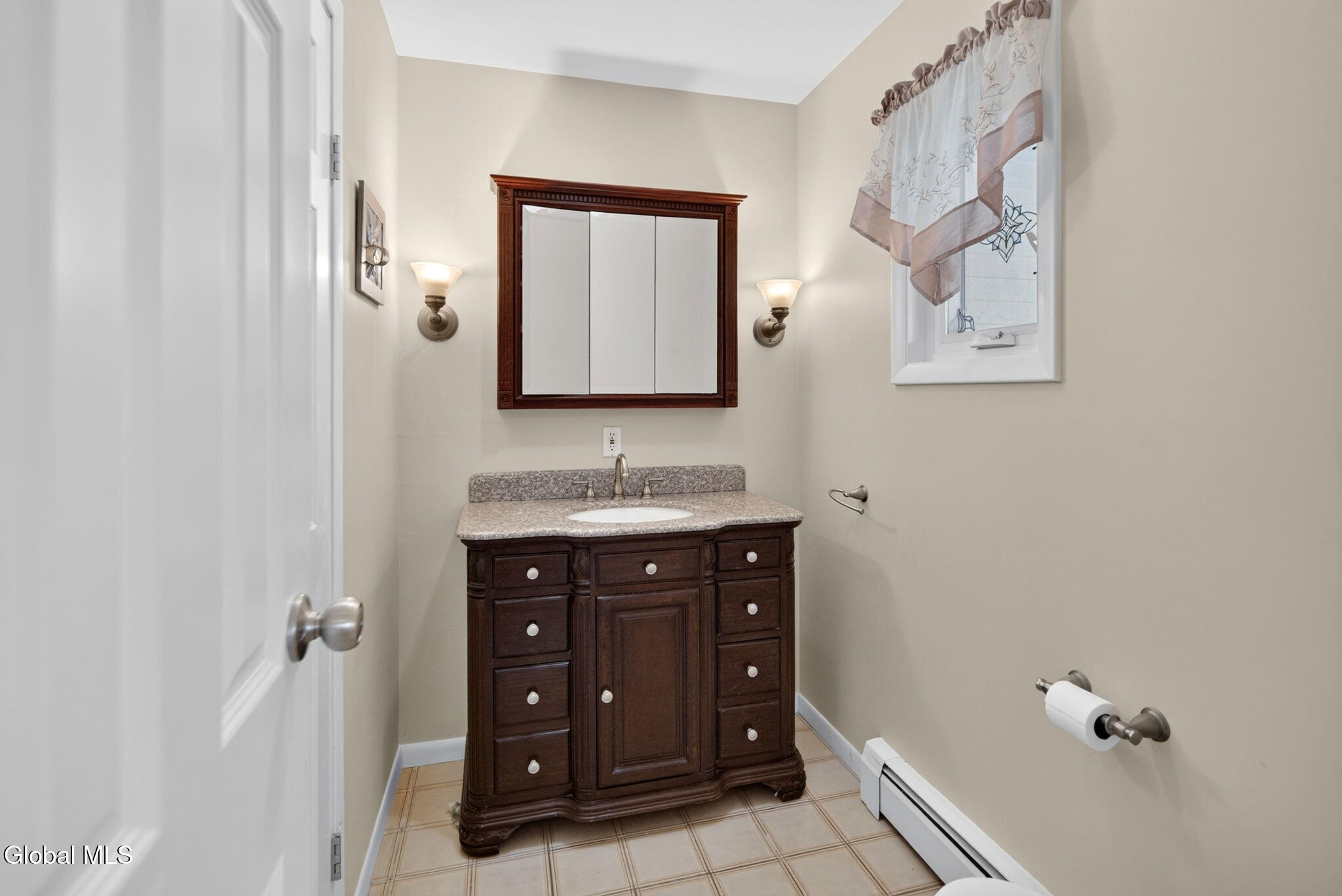40 Sunset Boulevard Colonie NY 12205