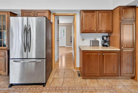 40 Sunset Boulevard Colonie NY 12205