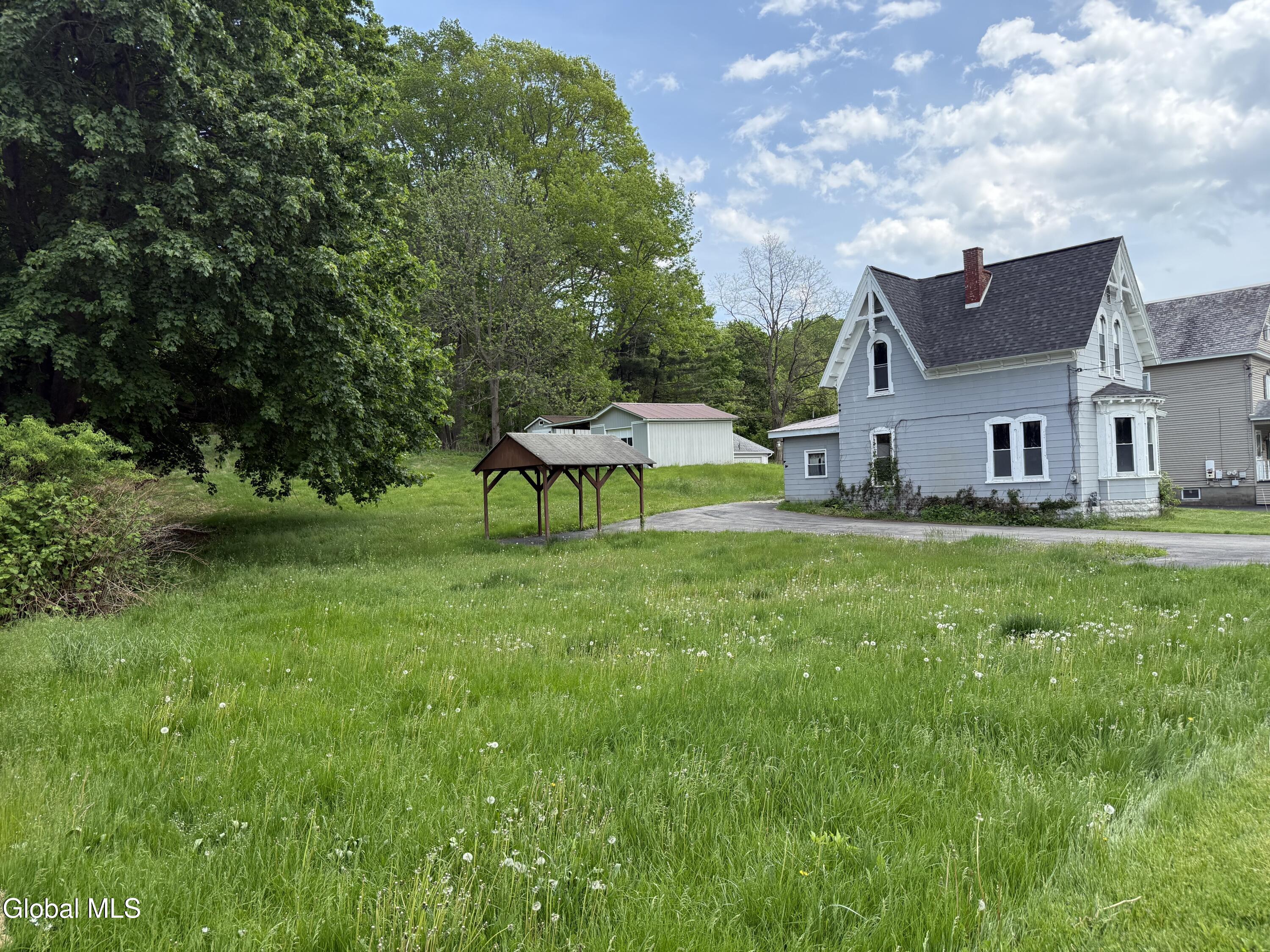 215 Forest Avenue Amsterdam NY 12010