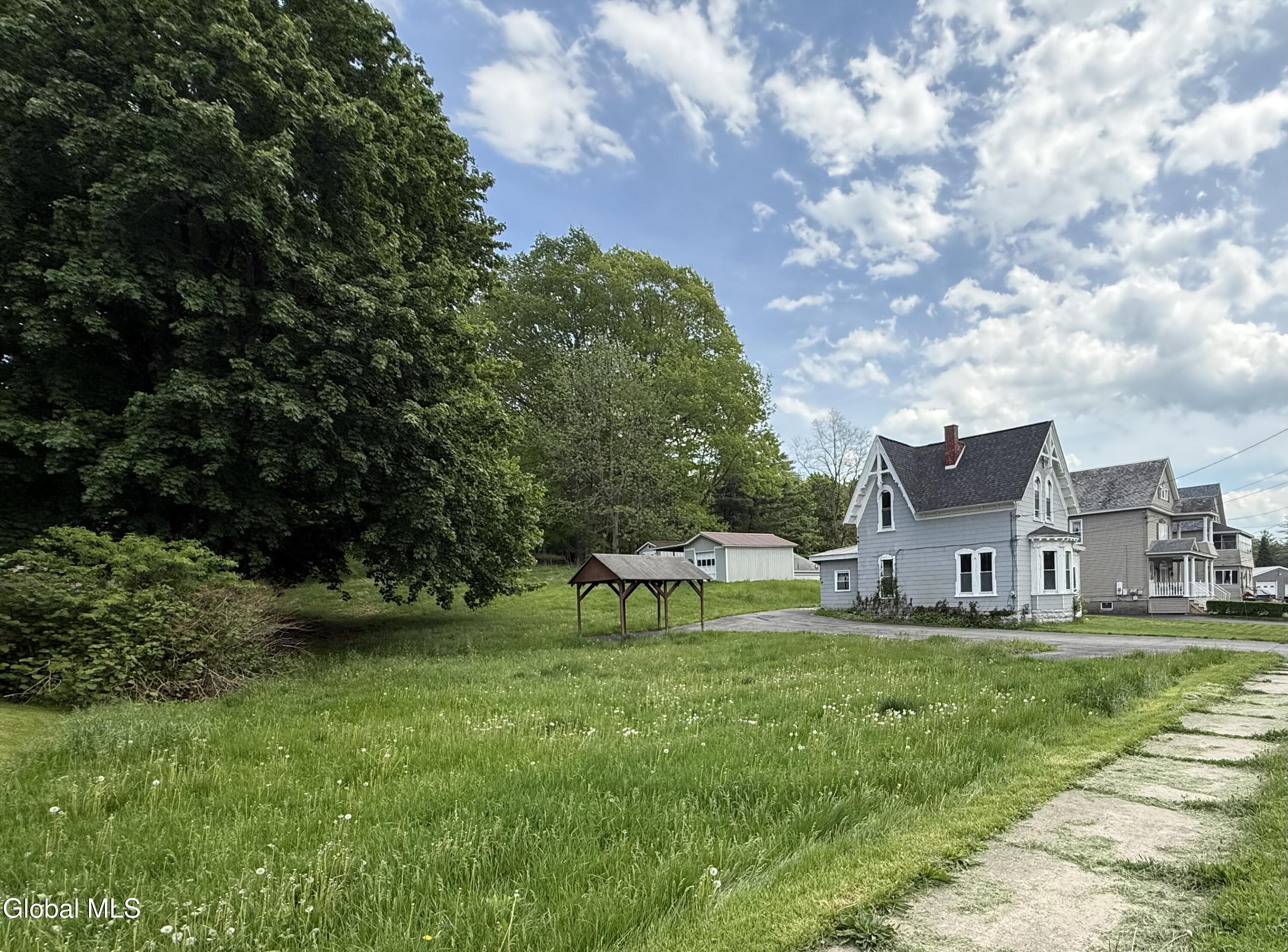 215 Forest Avenue Amsterdam NY 12010