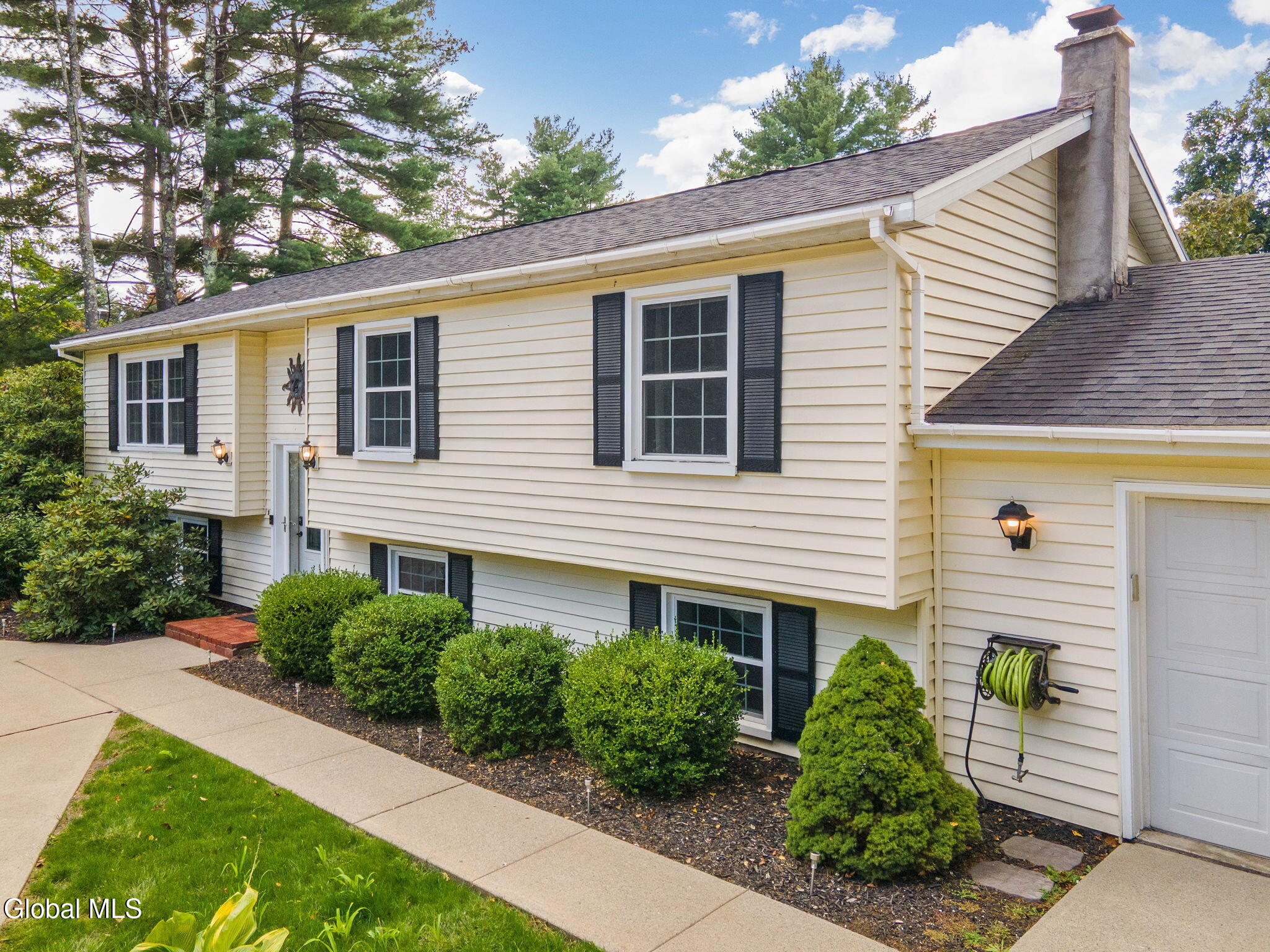 6 Coriander Drive Moreau NY 12828