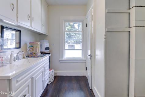 53 Oakland Avenue Gloversville NY 12078