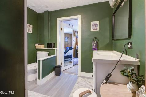53 Oakland Avenue Gloversville NY 12078