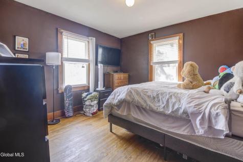 53 Oakland Avenue Gloversville NY 12078
