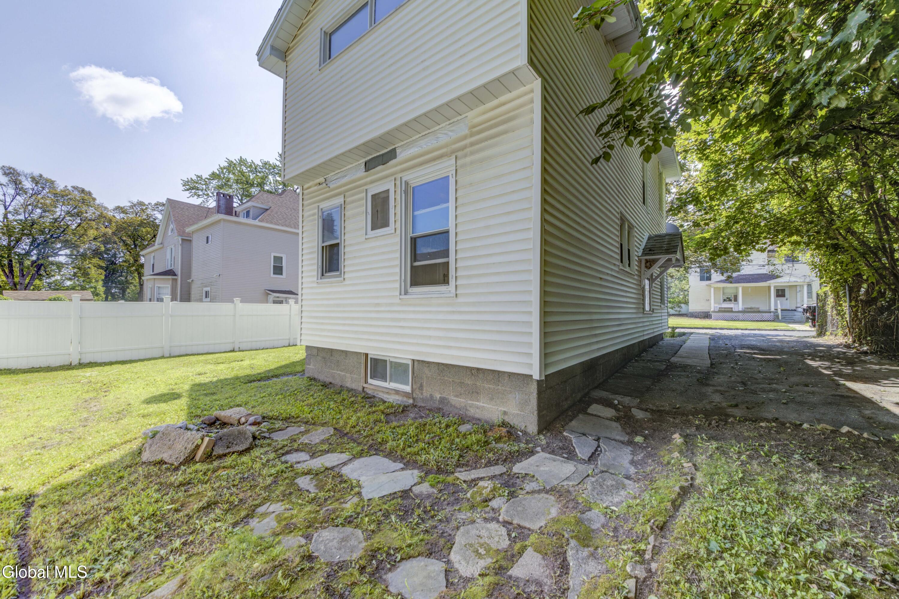 53 Oakland Avenue Gloversville NY 12078