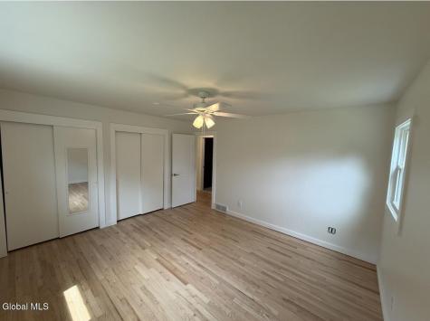 1326 Kings Road Schenectady NY 12303