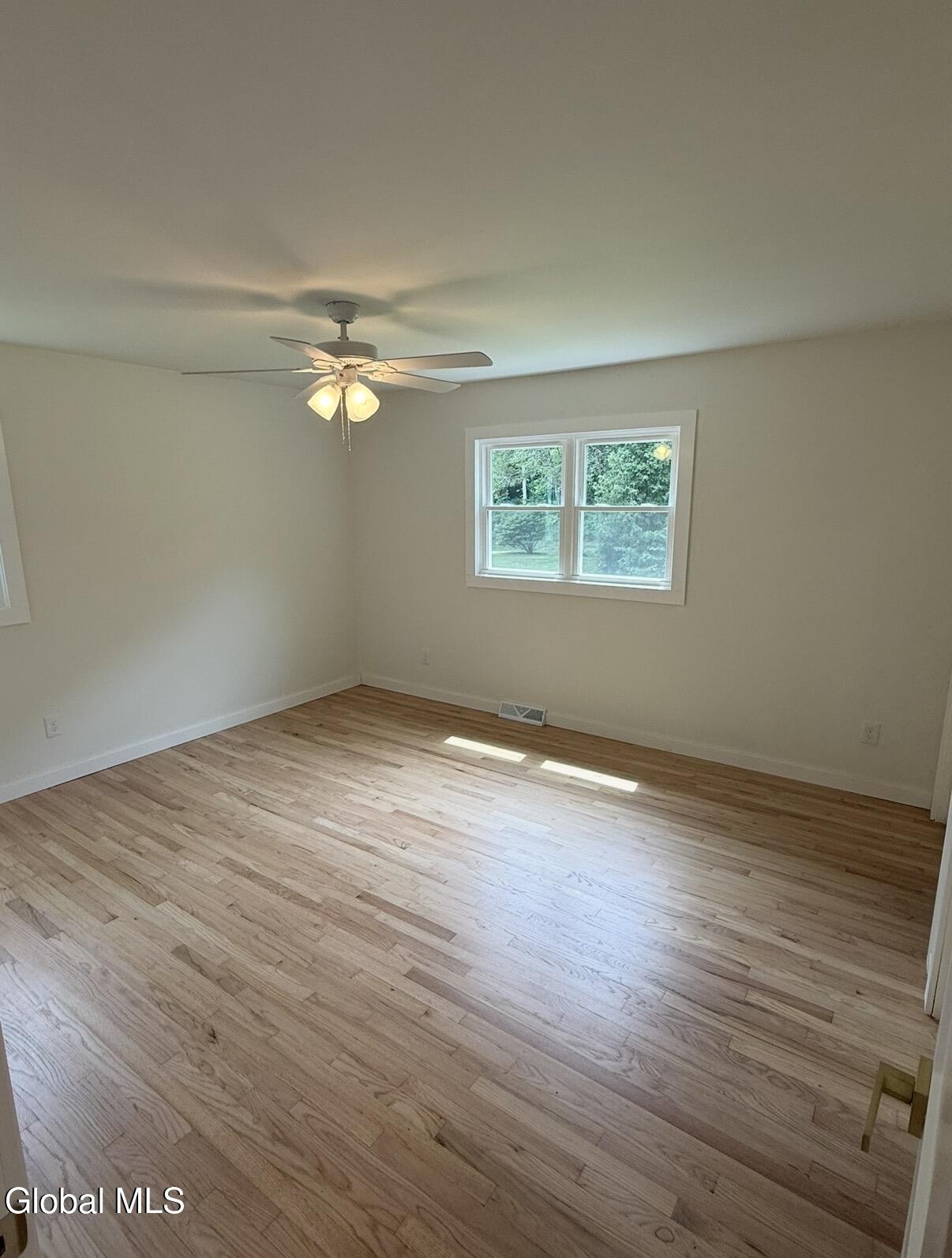 1326 Kings Road Schenectady NY 12303