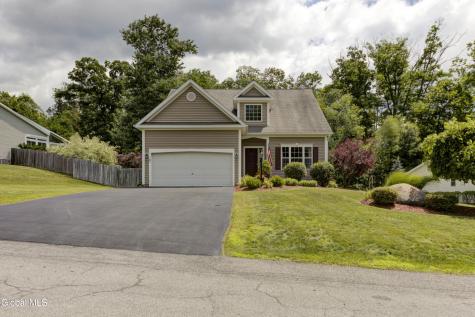 41 Glenview Drive Schenectady NY 12302