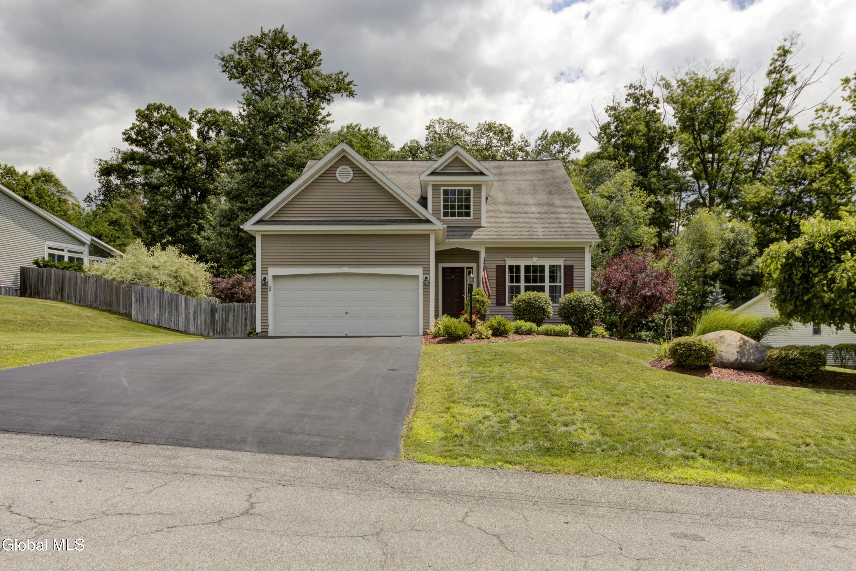 41 Glenview Drive Schenectady NY 12302