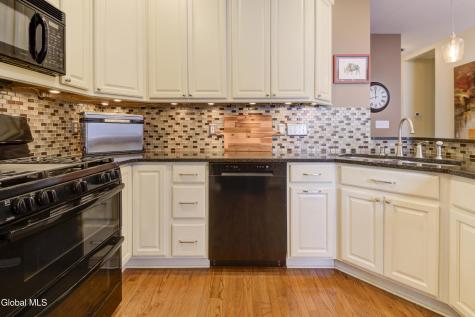 41 Glenview Drive Schenectady NY 12302