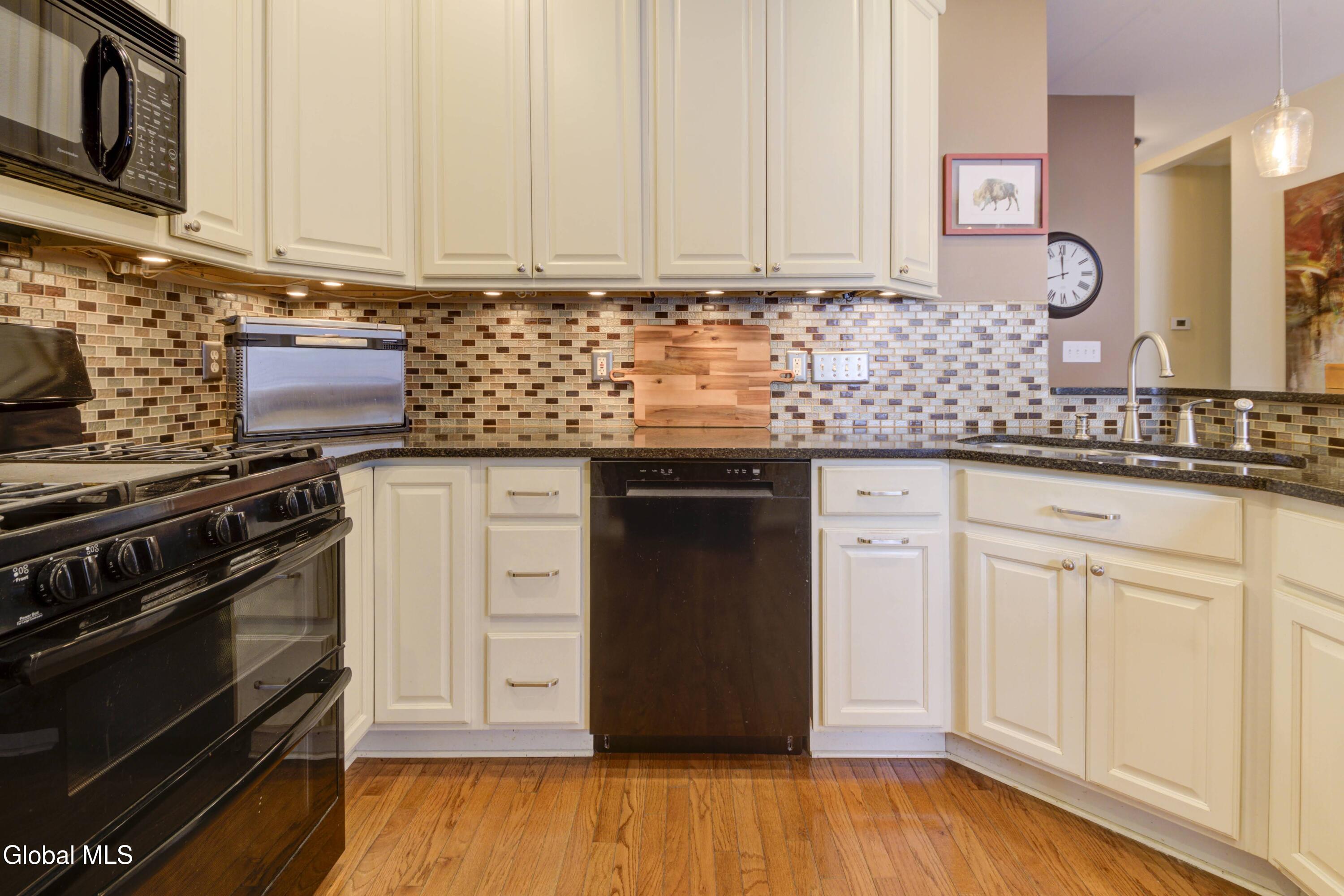 41 Glenview Drive Schenectady NY 12302