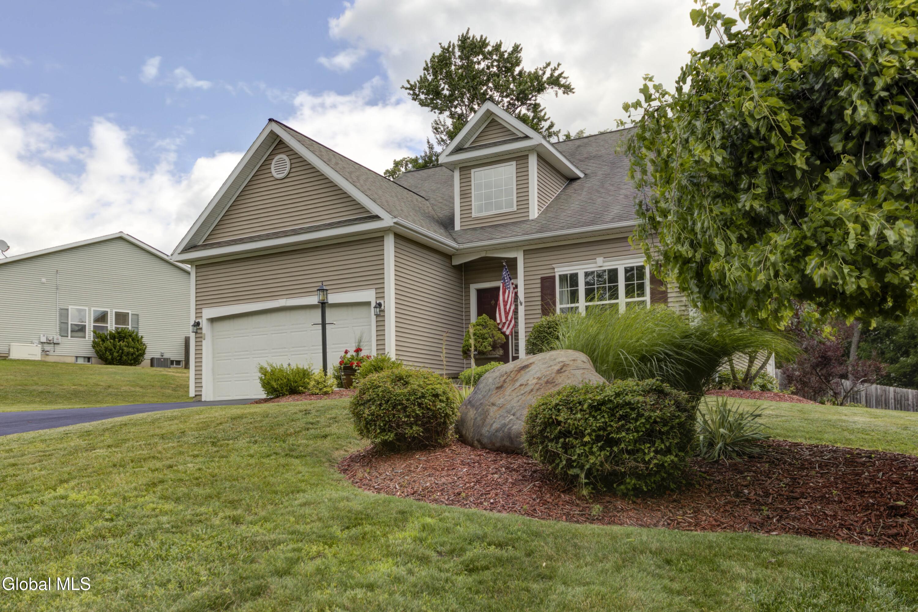 41 Glenview Drive Schenectady NY 12302