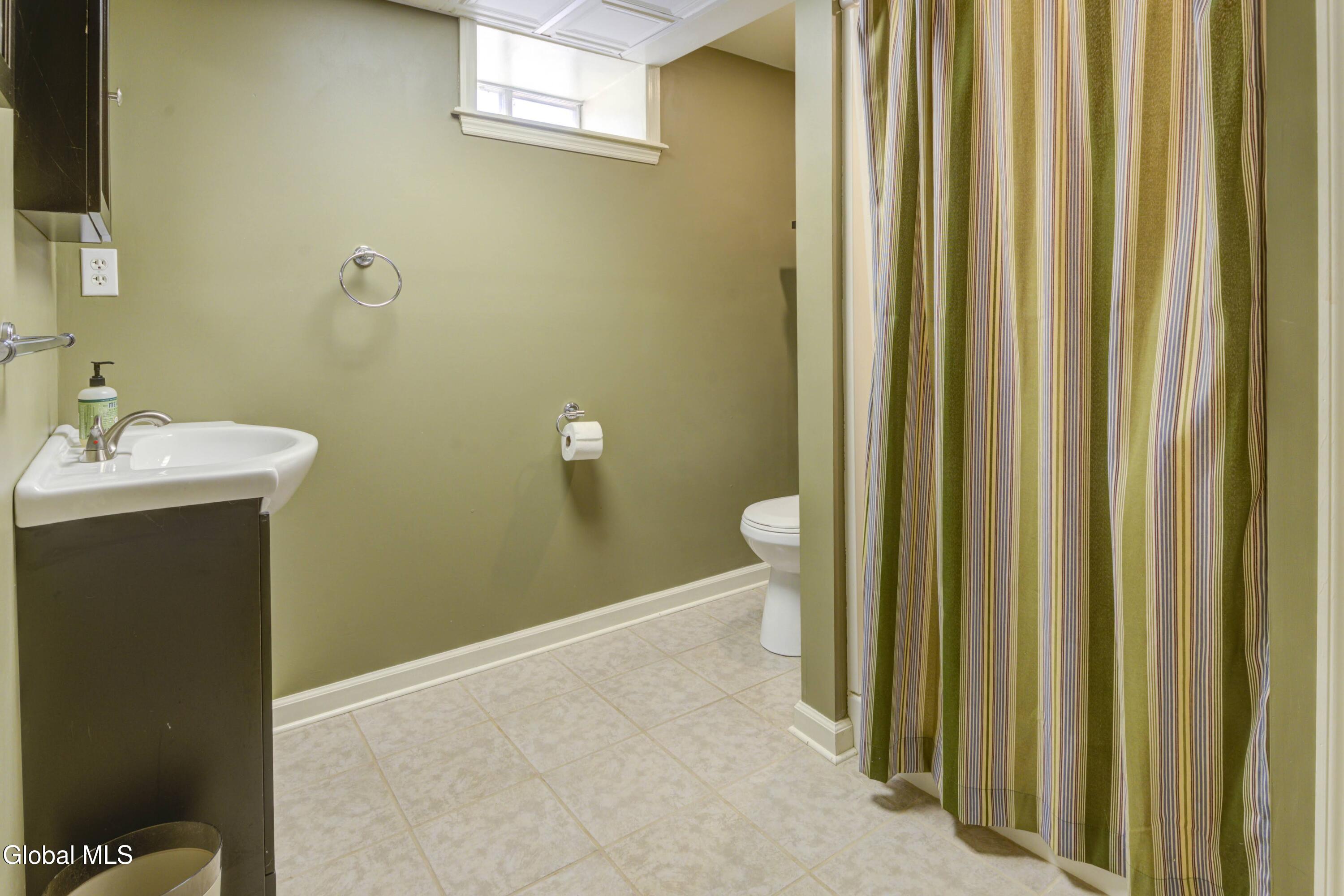 41 Glenview Drive Schenectady NY 12302