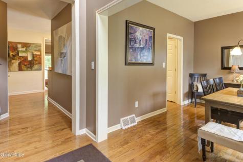 41 Glenview Drive Schenectady NY 12302
