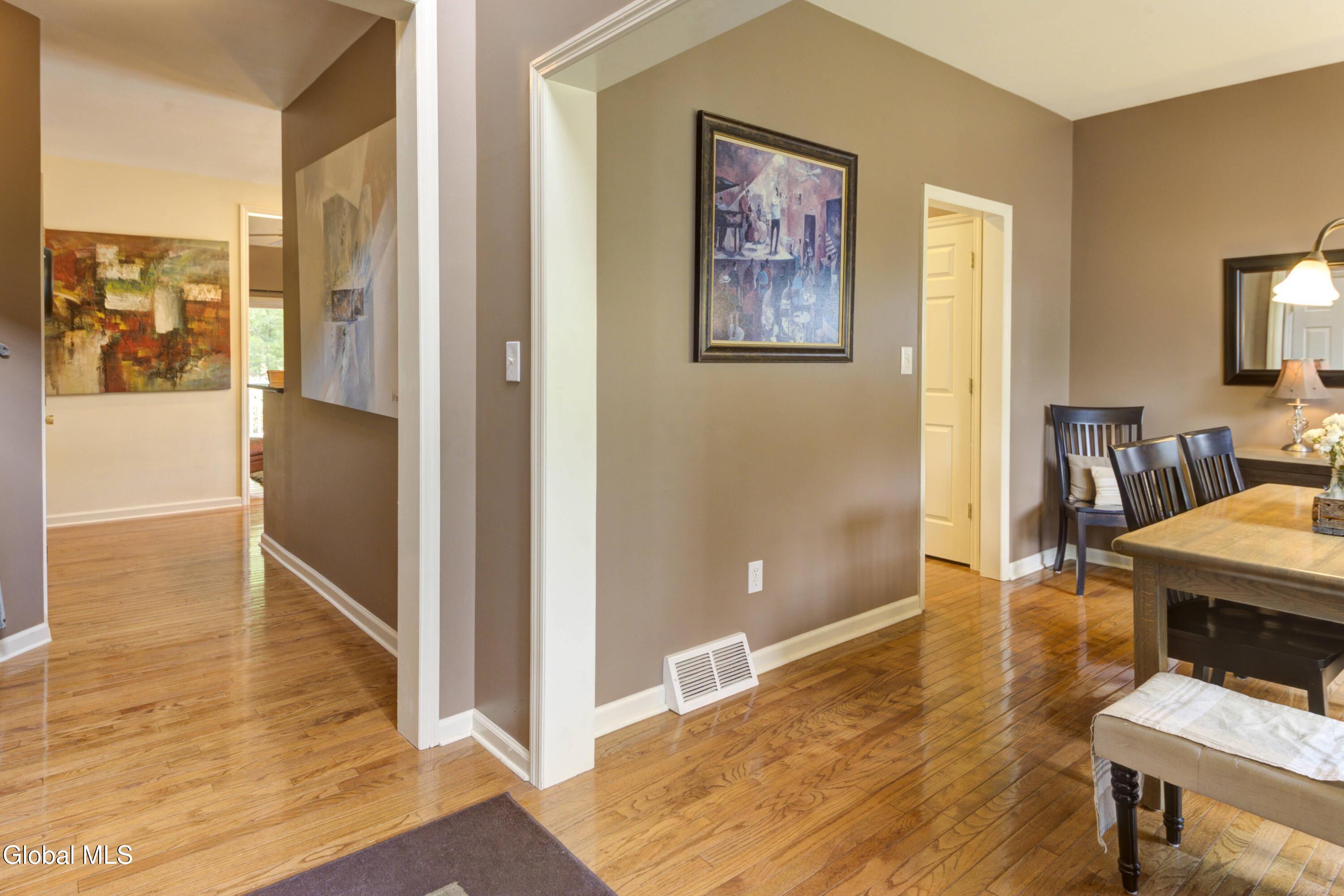 41 Glenview Drive Schenectady NY 12302