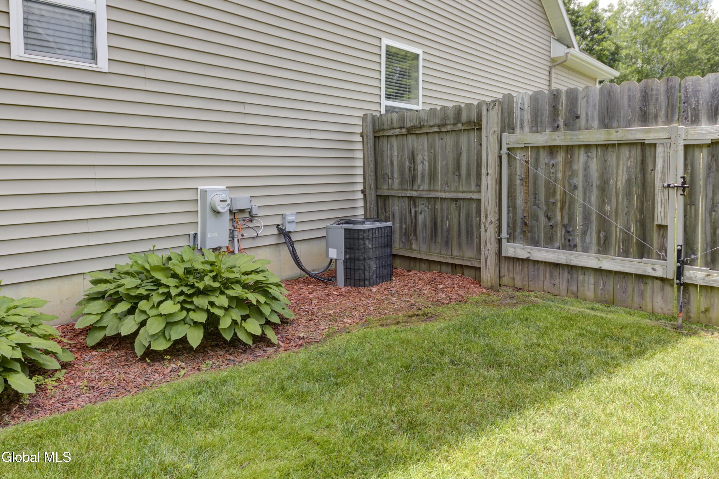 41 Glenview Drive Schenectady NY 12302