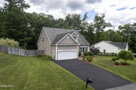 41 Glenview Drive Schenectady NY 12302