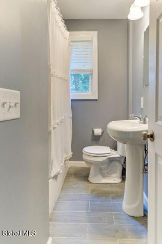 145 Haigh Road Glenville NY 12302