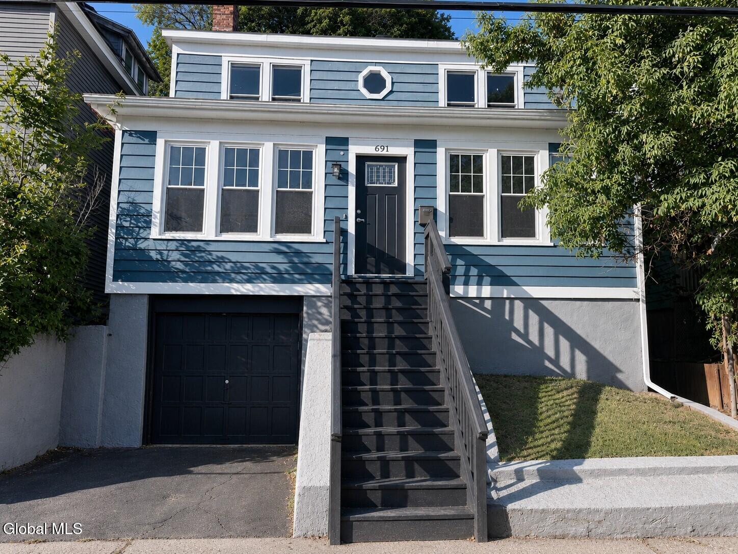 691 Myrtle Avenue Albany NY 12208