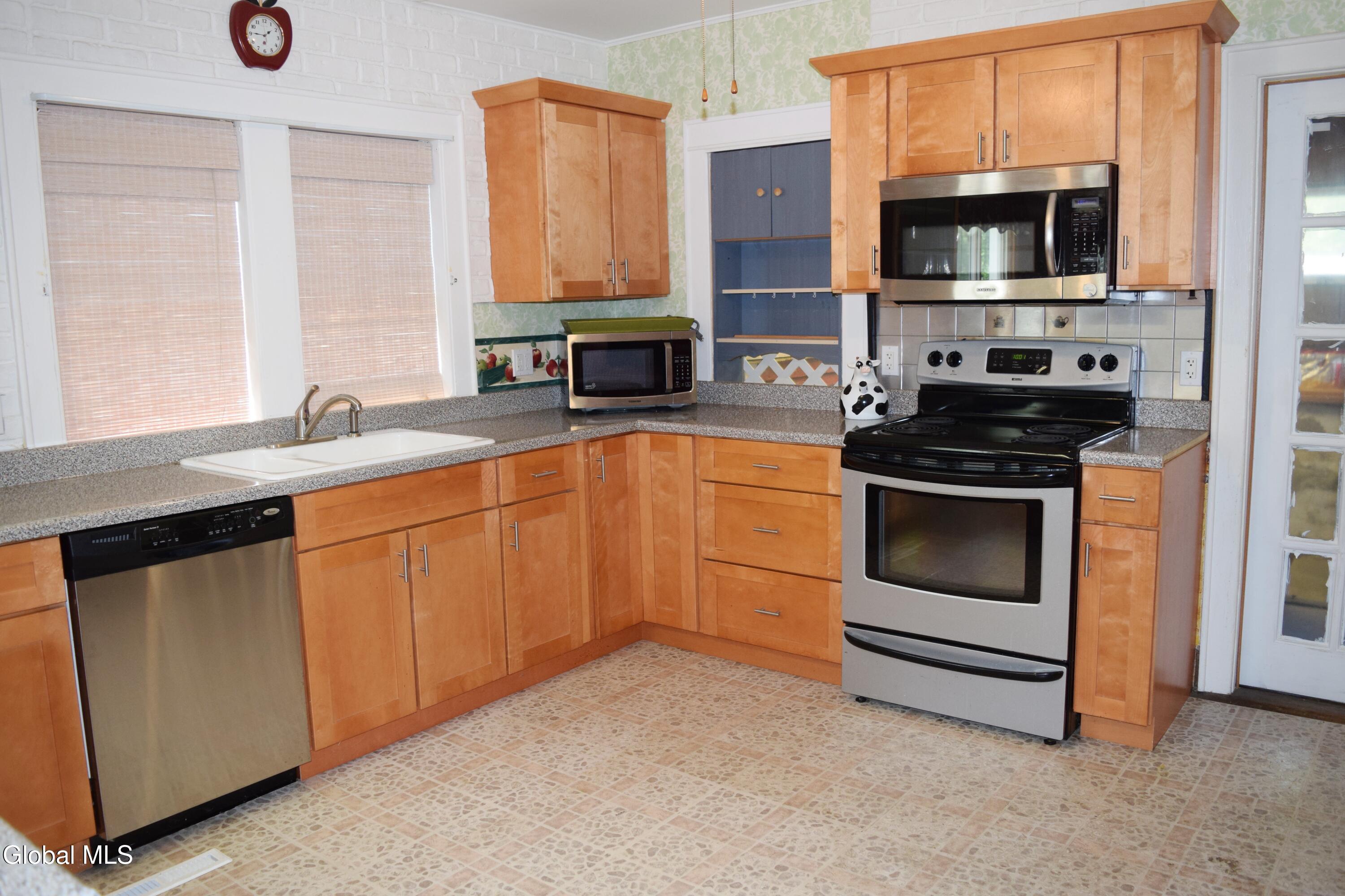 161 Horse Heaven Road East Nassau NY 12062