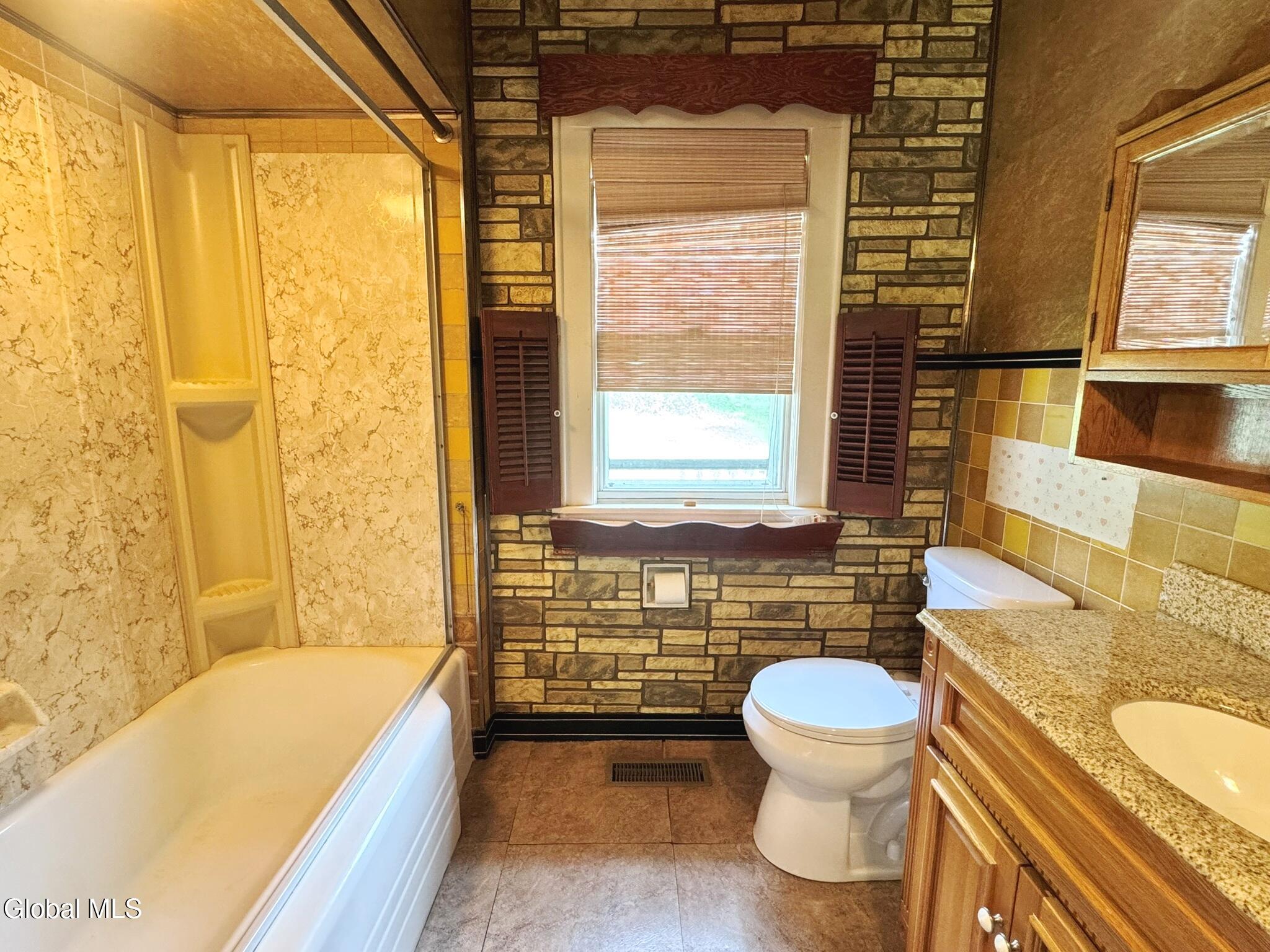 161 Horse Heaven Road East Nassau NY 12062