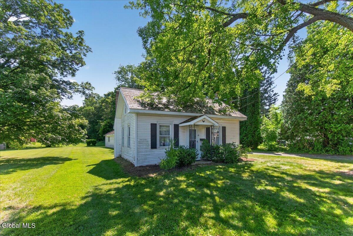 20 Division Street Cambridge NY 12816