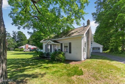 20 Division Street Cambridge NY 12816