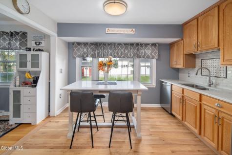1004 Tomahawk Trail Glenville NY 12302